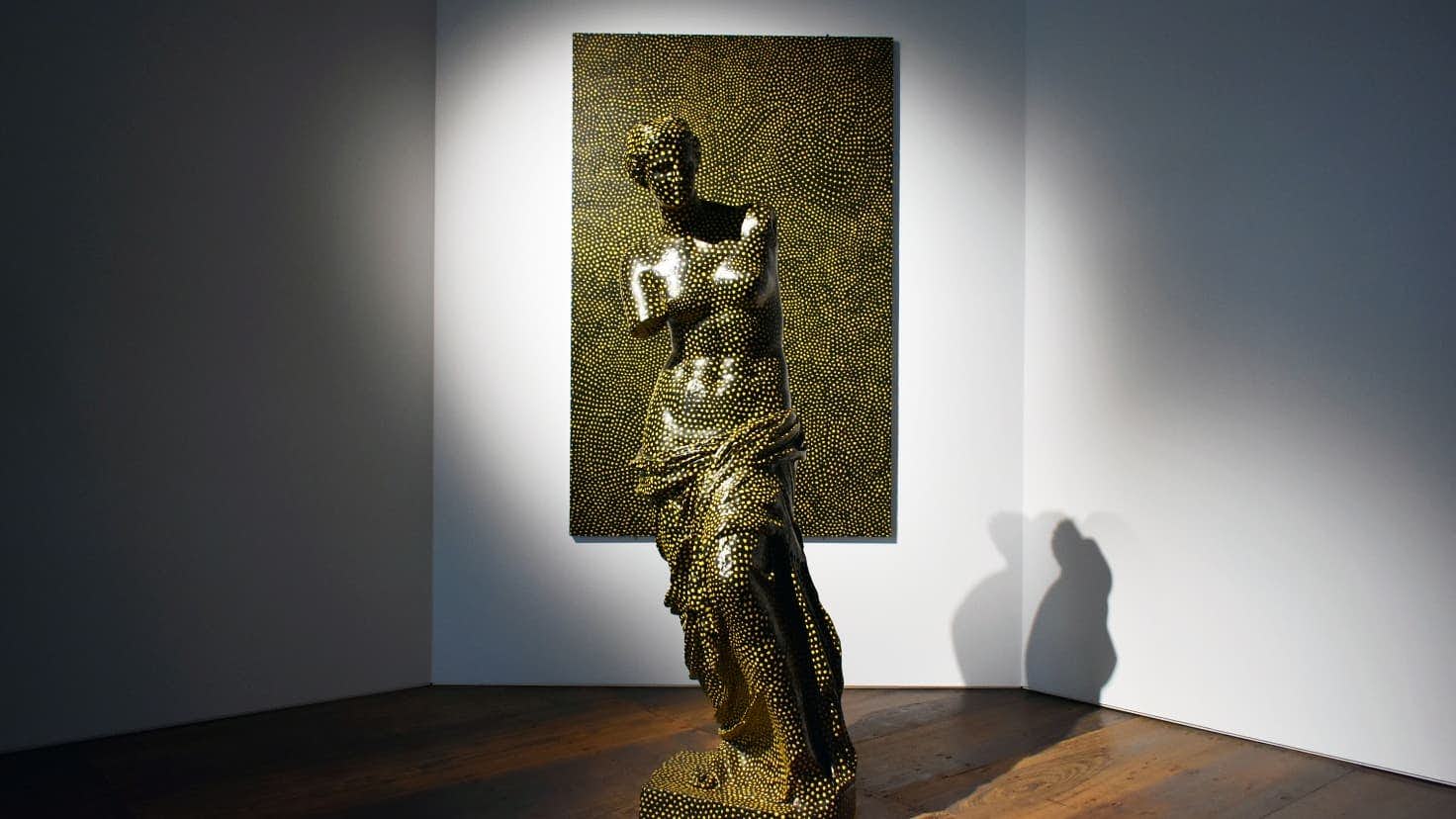 「アジア回廊 現代美術展」での出品作《無限の網のうちに消滅するミロのビーナス》（1998）