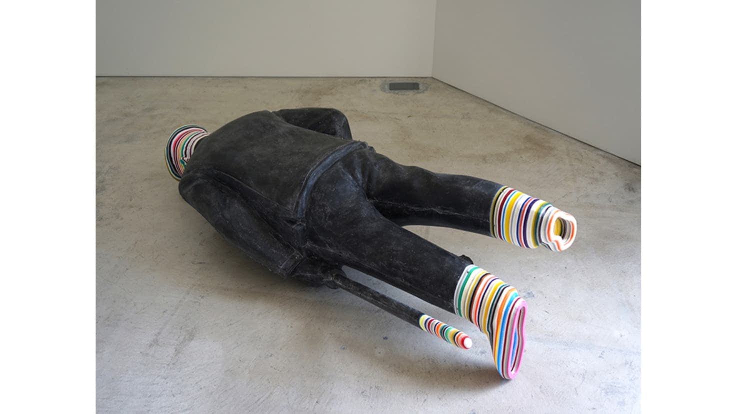 袴田京太朗　軍神—複製　2019　MA2 Gallery（東京）での展示風景