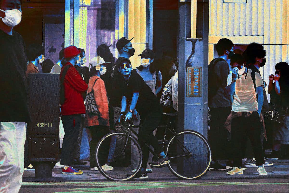 川田喜久治「ロス・カプリチョス 遠近」（PGI）｜美術手帖