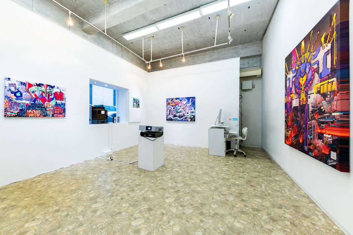 たかくらかずき個展『仮想大戦(銀)』（YOD TOKYO）｜美術手帖