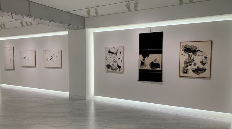 比田井南谷 生誕110年「HIDAI NANKOKU」（√K Contemporary）｜美術手帖