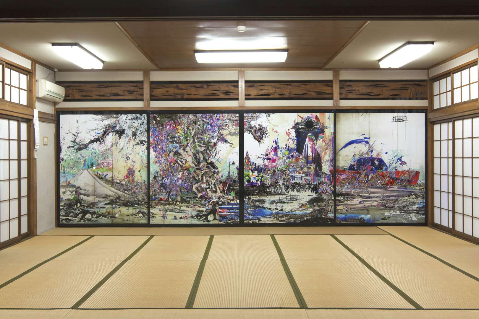 カオス ラウンジ新芸術祭17 市街劇 百五 年の孤独 Zittiほか 泉駅周辺の複数会場 美術手帖 カオス ラウンジ新芸術祭17 市街劇 百五 年の孤独 Zittiほか 泉駅周辺の複数会場 美術手帖
