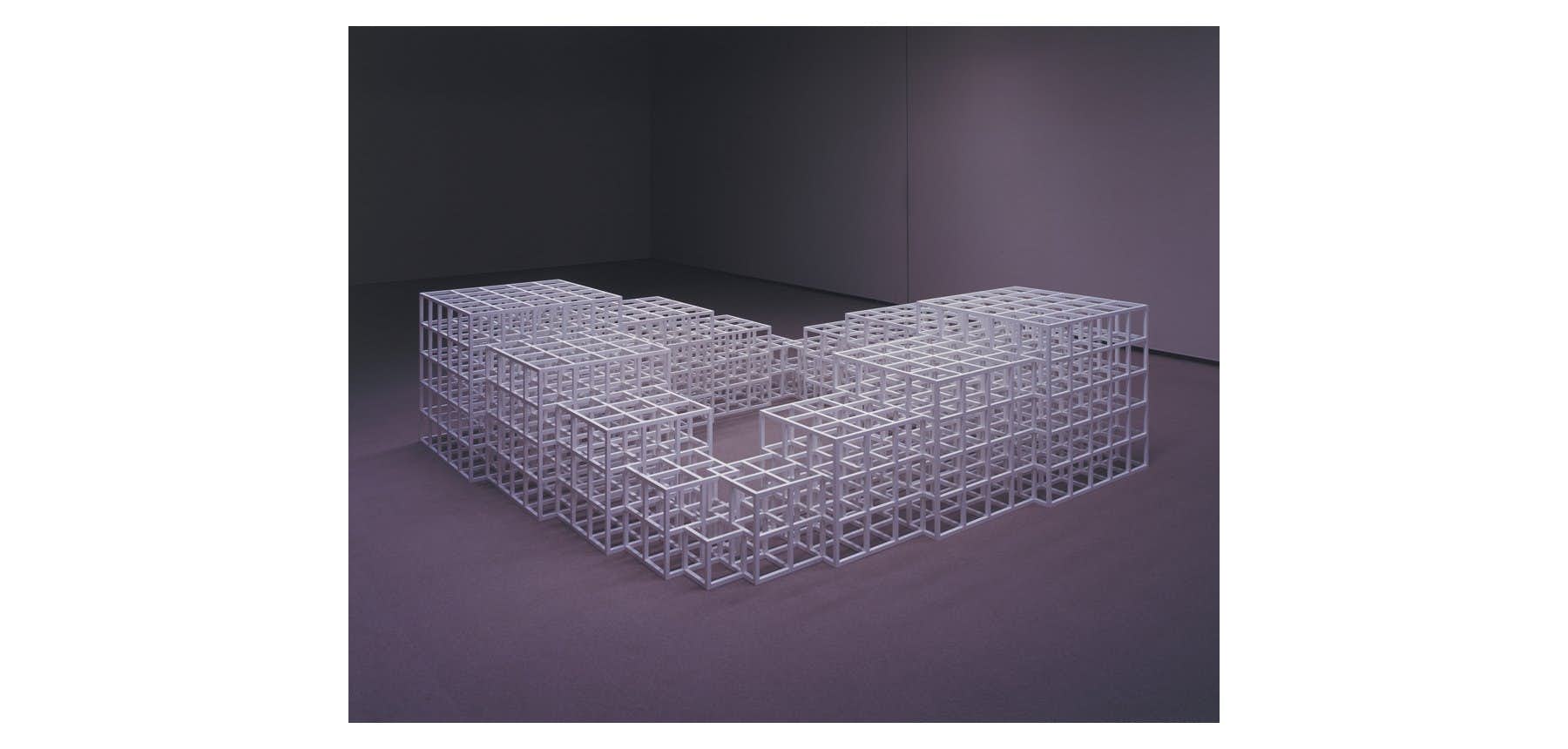 銀幕スターが放つ光の奥にあるものを探って。「眼」を描き続けた画家