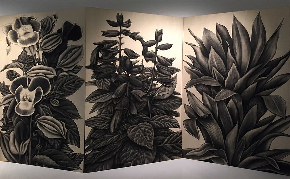 佐藤一はじめ 作　ほうずきの油絵　銀座のフォルム画廊３丁目ギャラリーで８万で購入 渡辺祐一郎「製油所風景」油絵・P8号 絵画買取・販売の小竹美術