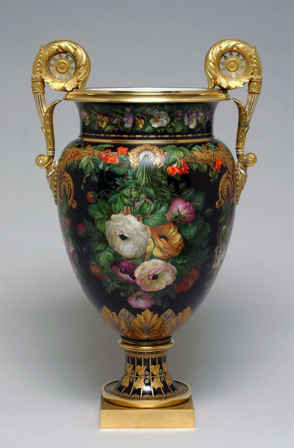 セーヴル、創造の300年(静岡市美術館)|美術手帖 セーヴル、創造の300年(静岡市美術館)|美術手帖