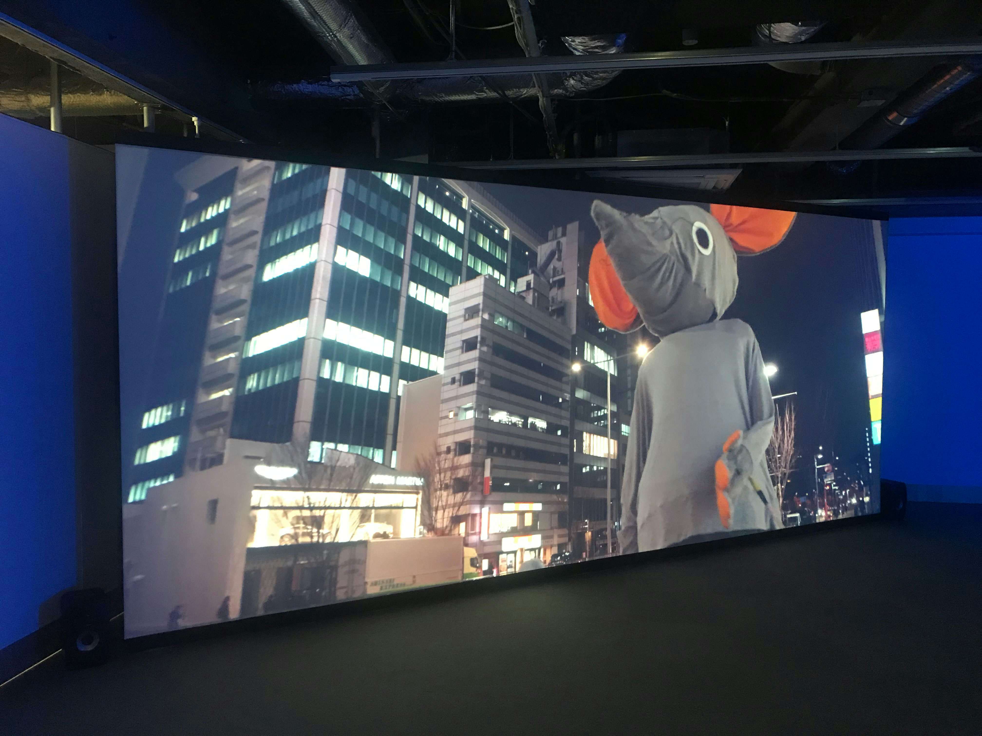 意味のない徹夜 通りすぎる夜 Pointless Overnight Night Flows By Aoyama Studio 美術手帖