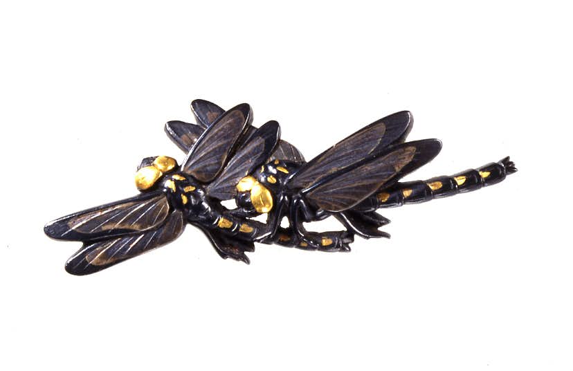 佐治賢使 「 椿 」 漆芸 の 巨匠 文化勲章受章 岐阜 多治見市 千葉県 佐治賢使 「 椿 」 漆芸 の 巨匠 文化勲章受章 岐阜 多治見市 千葉県