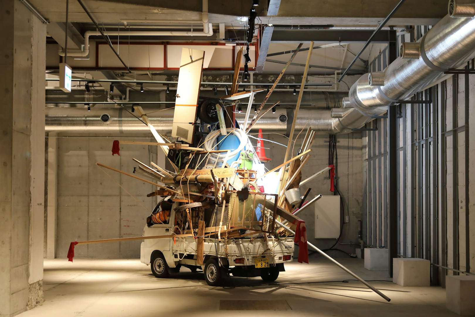 鯰 個展 リアルライフ エスケープ ルーム Kana Kawanishi Gallery 美術手帖 鯰 個展 リアルライフ エスケープ ルーム Kana Kawanishi Gallery 美術手帖