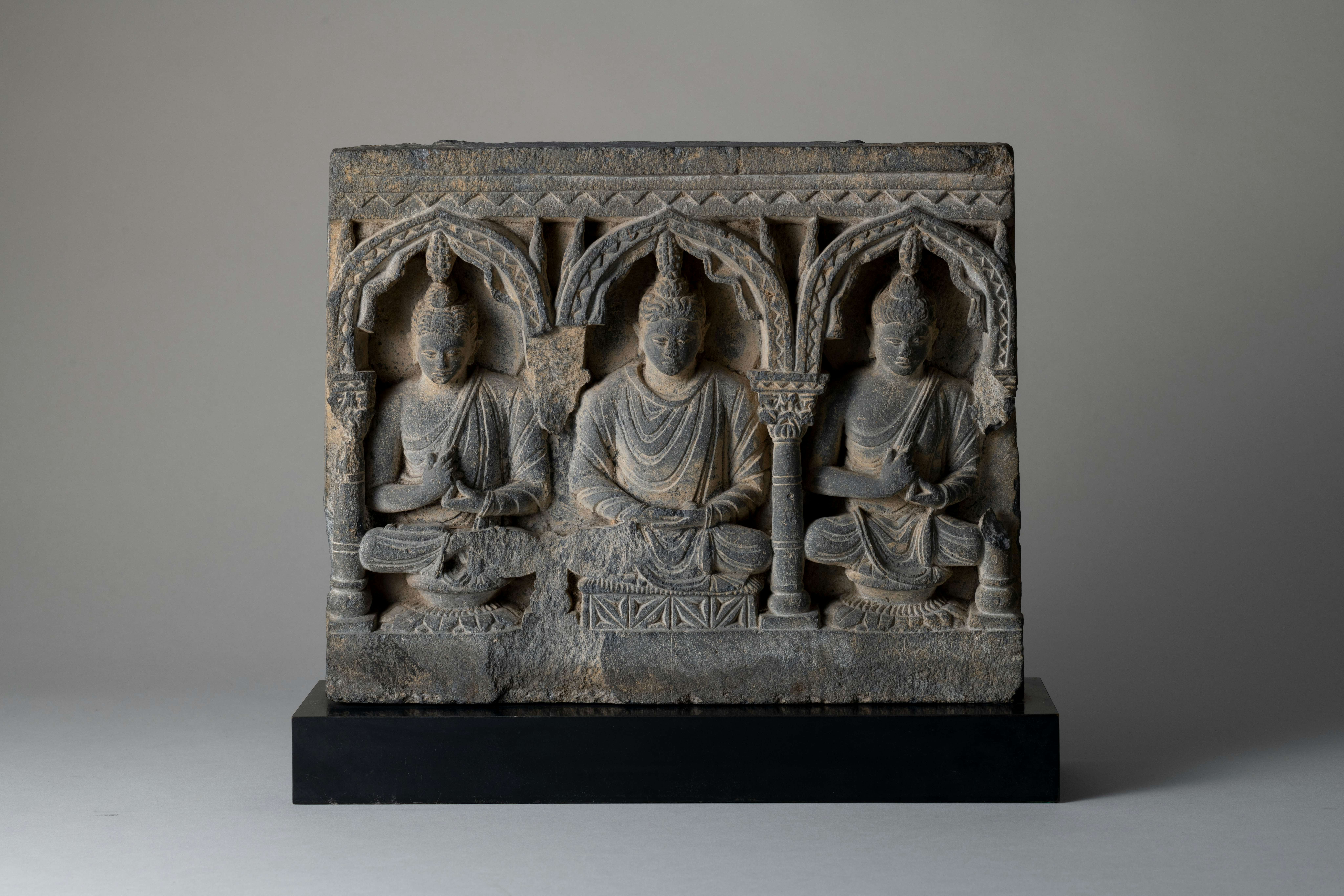 ガンダーラの仏像と仏伝浮彫（半蔵門ミュージアム）｜美術手帖