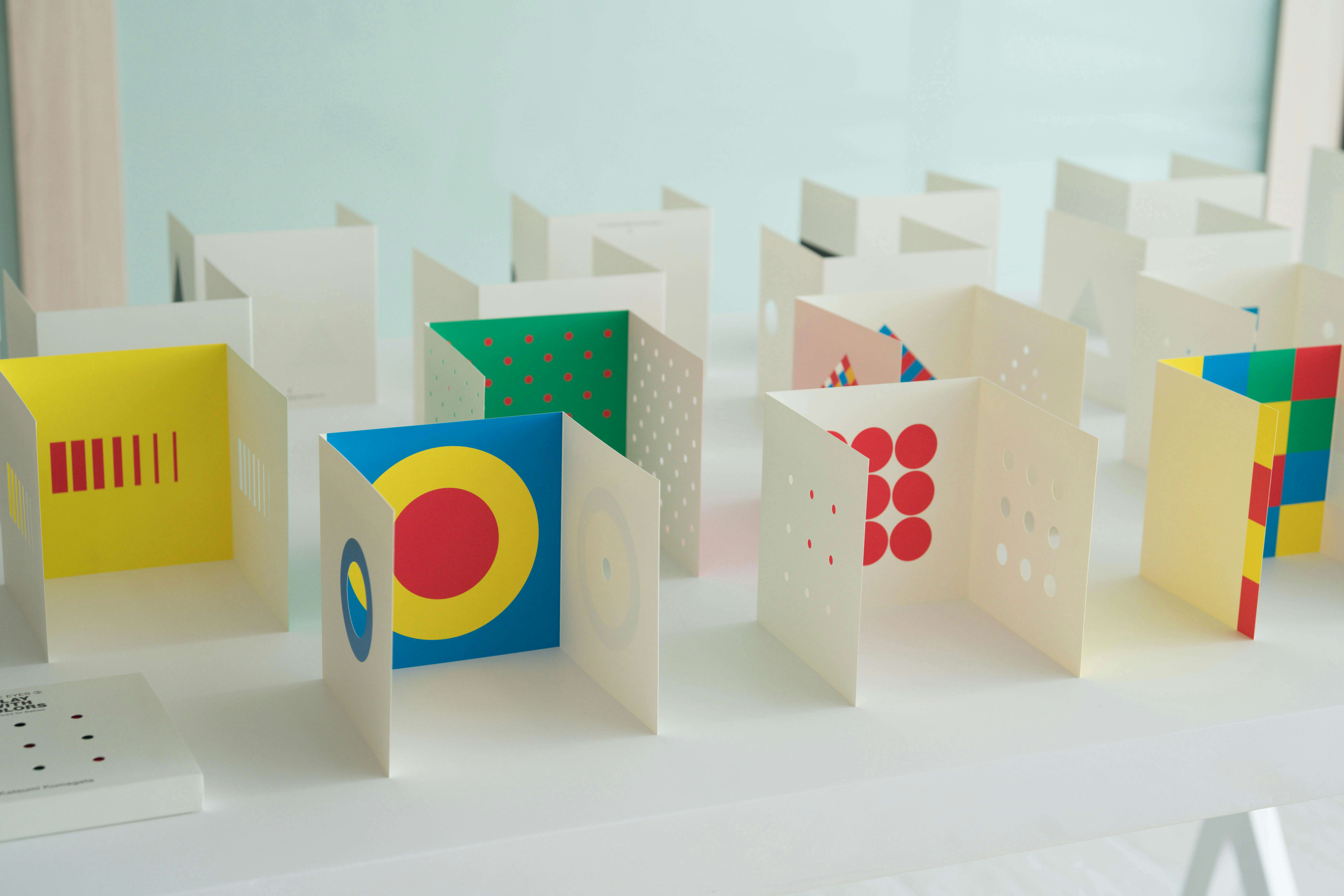 【美品】【希少】駒形克巳 彫紙アート ダルメシアン　サイン入り ヴァンジ彫刻庭園美術館「小さなデザイン 駒形克己展」が開催