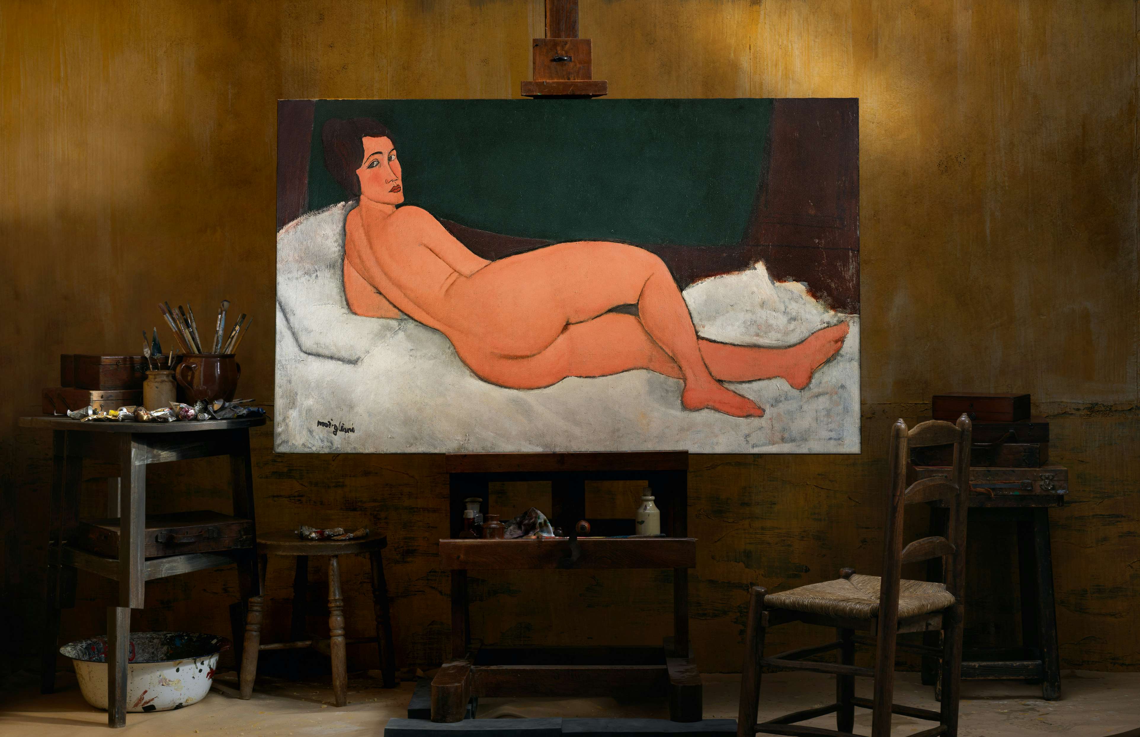 モディリアーニの《横たわる裸婦》、約170億円で落札 