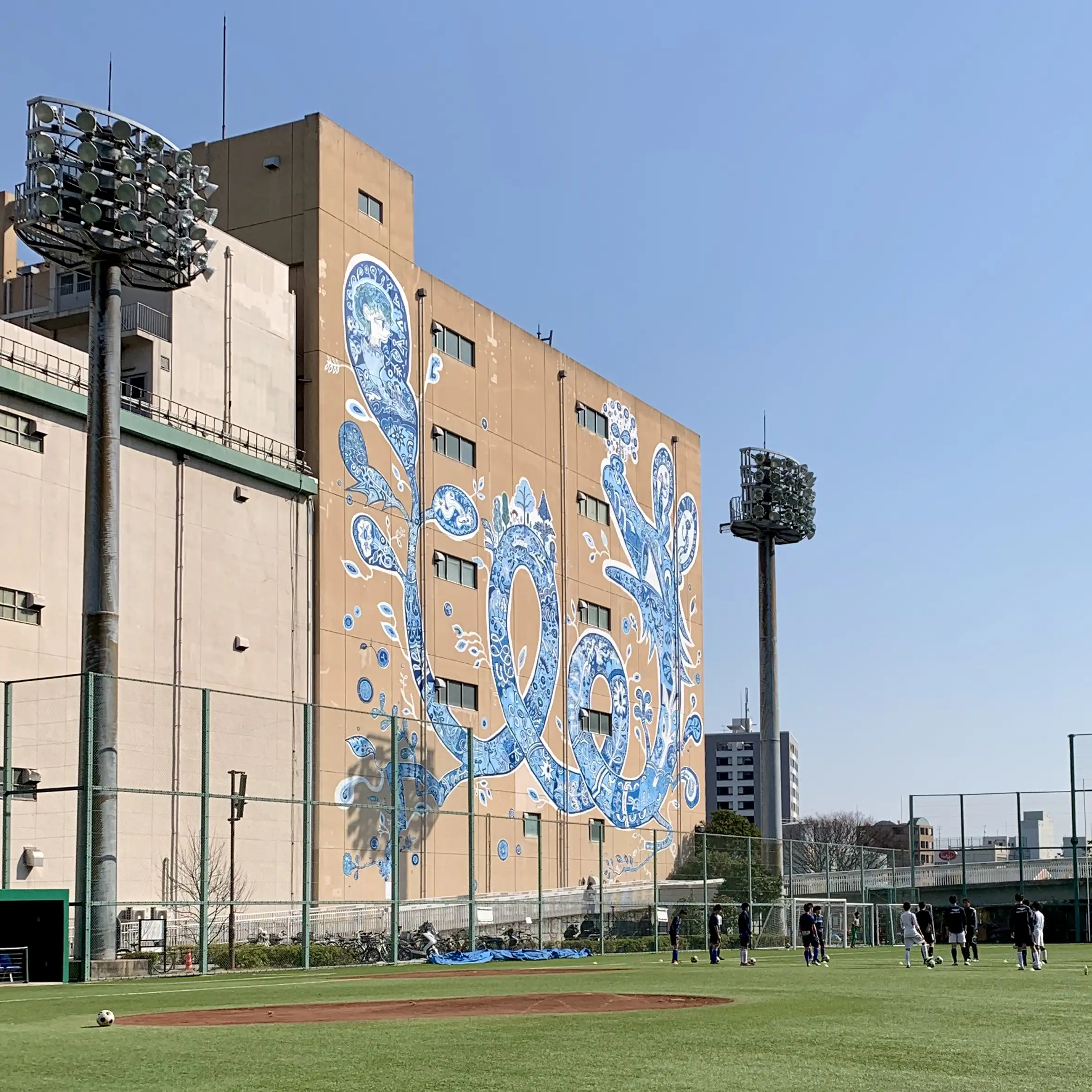 アートの島 天王洲アイルに壁画が出現 国内外のアーティストが参加する Tennoz Art Festival 19 をチェック 美術手帖 アートの島 天王洲アイルに壁画が出現 国内外のアーティストが参加する Tennoz Art Festival 19 をチェック 美術手帖