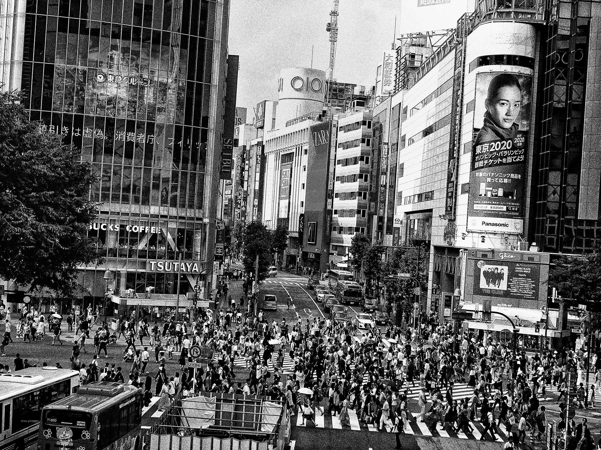 森山大道の写真が渋谷をジャック。山田智和も参加の「SHIBUYA 