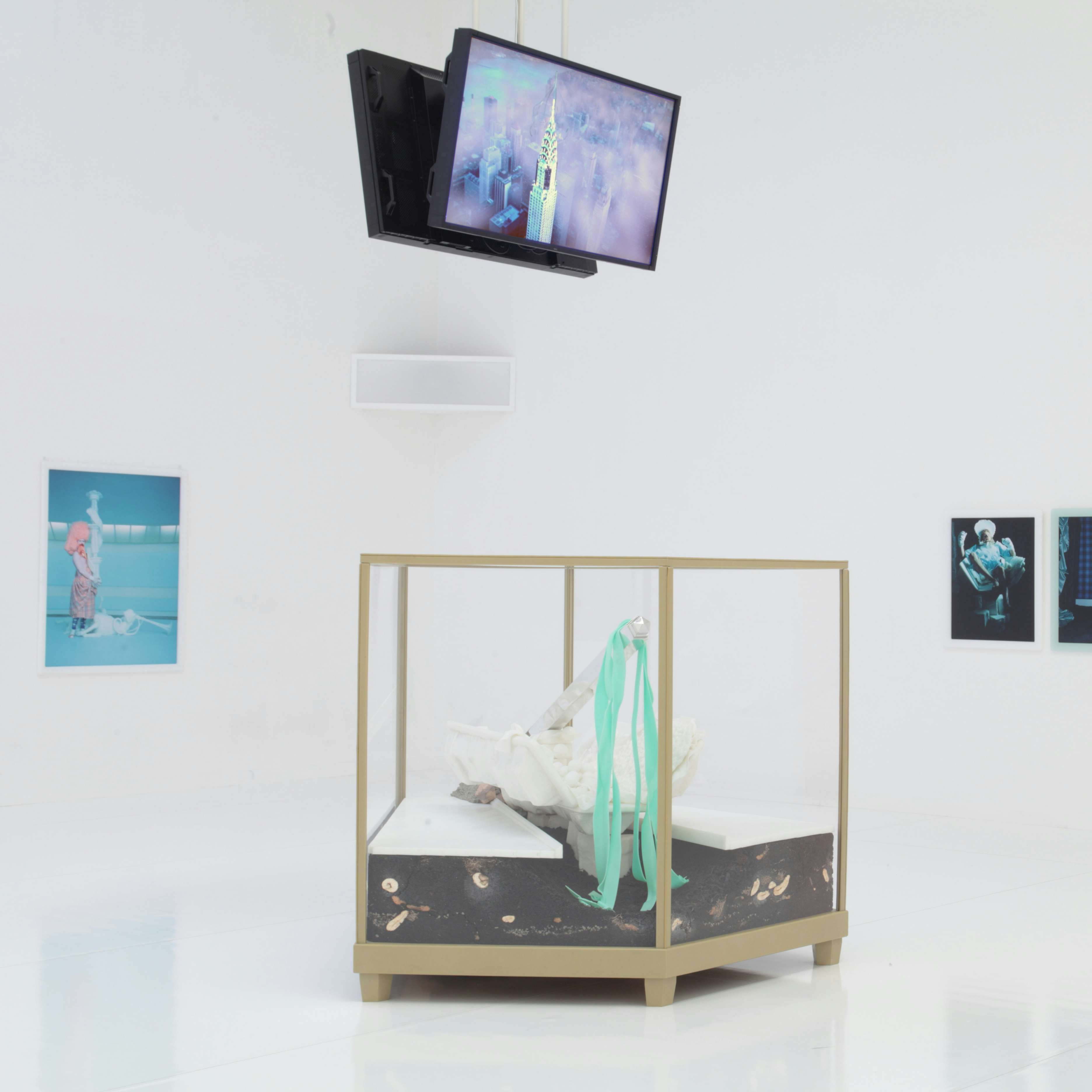 イデオロギーでは何も変わらない キュレーター 長谷川祐子インタビュー シリーズ ジェンダーフリーは可能か 8 美術手帖 イデオロギーでは何も変わらない キュレーター 長谷川祐子インタビュー シリーズ ジェンダーフリーは可能か 8 美術手帖