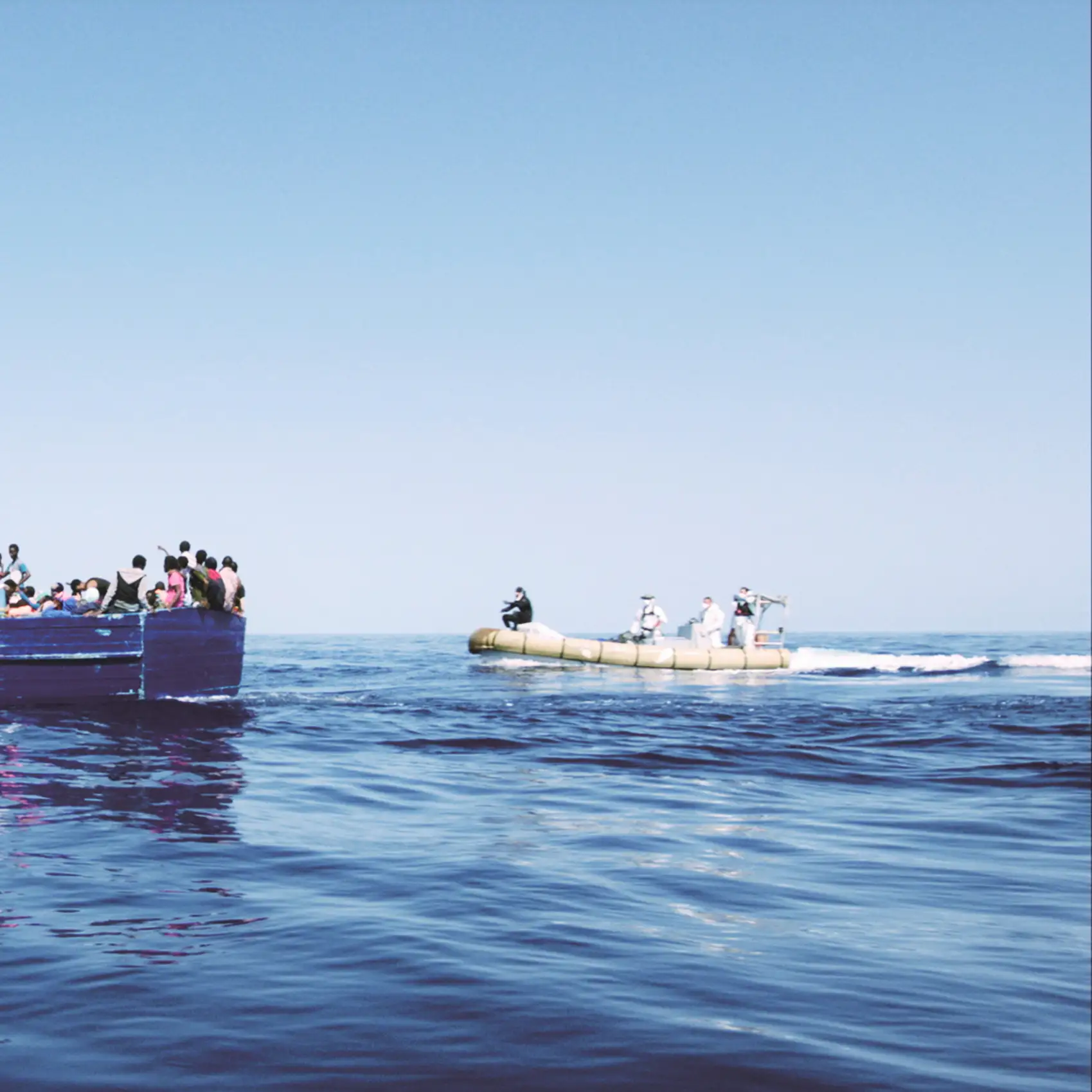 ジャンフランコ ロージ最新作 映画 海は燃えている イタリア最南端の小さな島 美術手帖 ジャンフランコ ロージ最新作 映画 海は燃えている イタリア最南端の小さな島 美術手帖