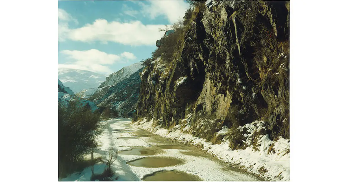 現代のアラスカに横たわる歴史的地層 写真家 石塚元太良が個展で ゴールドラッシュ シリーズの新作を発表 画像ギャラリー 3 5 美術手帖 現代のアラスカに横たわる歴史的地層 写真家 石塚元太良が個展で ゴールドラッシュ シリーズの新作を発表 画像ギャラリー 3 5 美術手帖