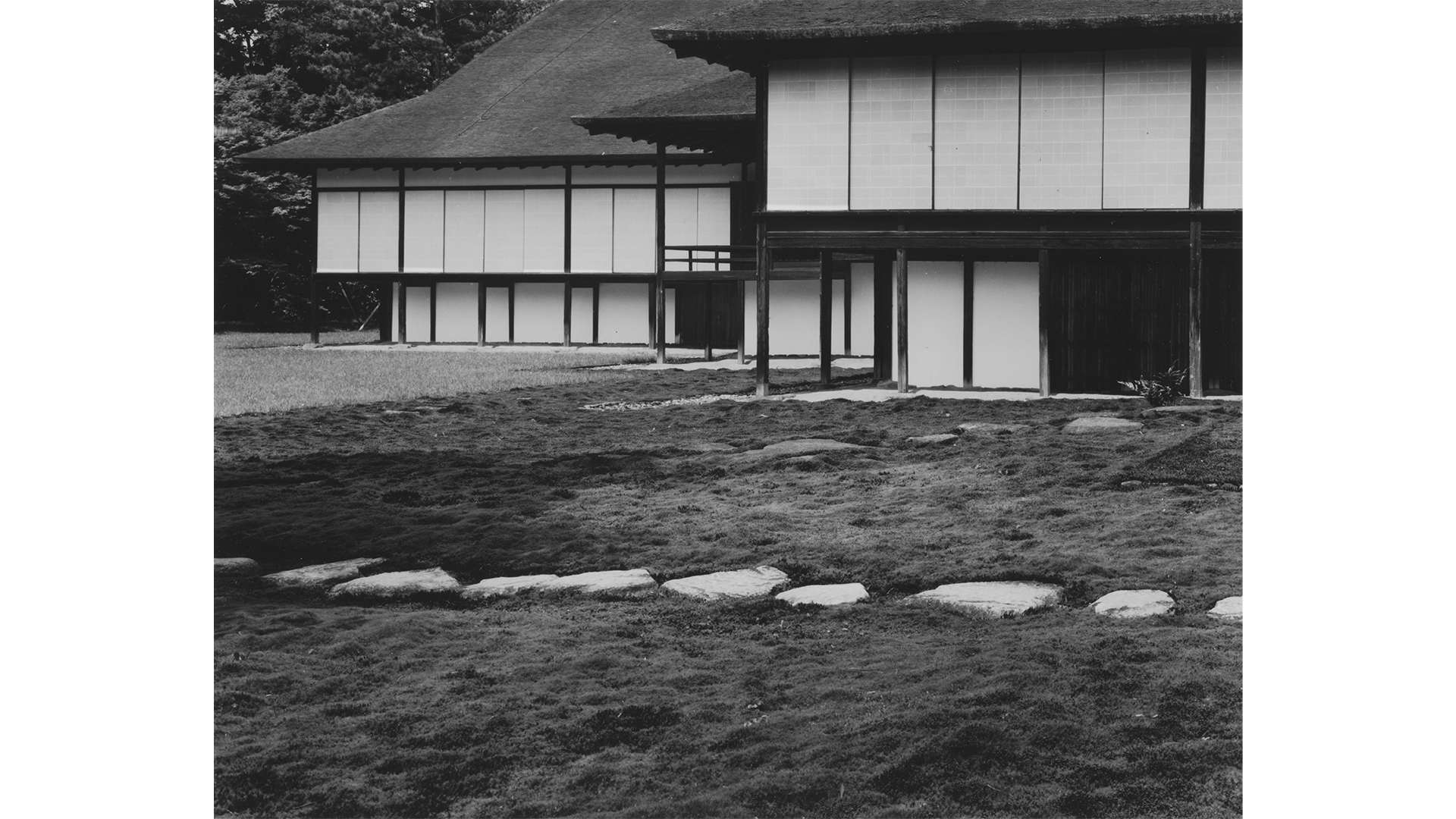 バウハウスの流れを汲む写真家・石元泰博の生誕100年を記念して。東京 