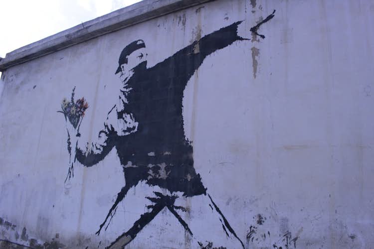 バンクシーの 商標権争い が投げかける諸問題 知財に詳しい弁護士に聞く 画像ギャラリー 2 2 美術手帖 バンクシーの 商標権争い が投げかける諸問題 知財に詳しい弁護士に聞く 画像ギャラリー 2 2 美術手帖