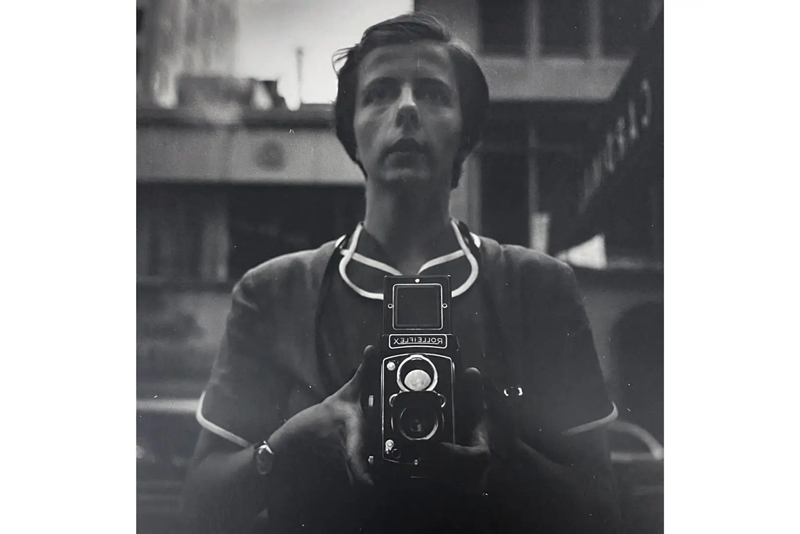 ヴィヴィアン マイヤーの日本初個展がakio Nagasawa Gallery Aoyamaで開催中 セルフ ポートレイト作品を展覧 美術手帖 ヴィヴィアン マイヤーの日本初個展がakio Nagasawa Gallery Aoyamaで開催中 セルフ ポートレイト作品を展覧 美術手帖