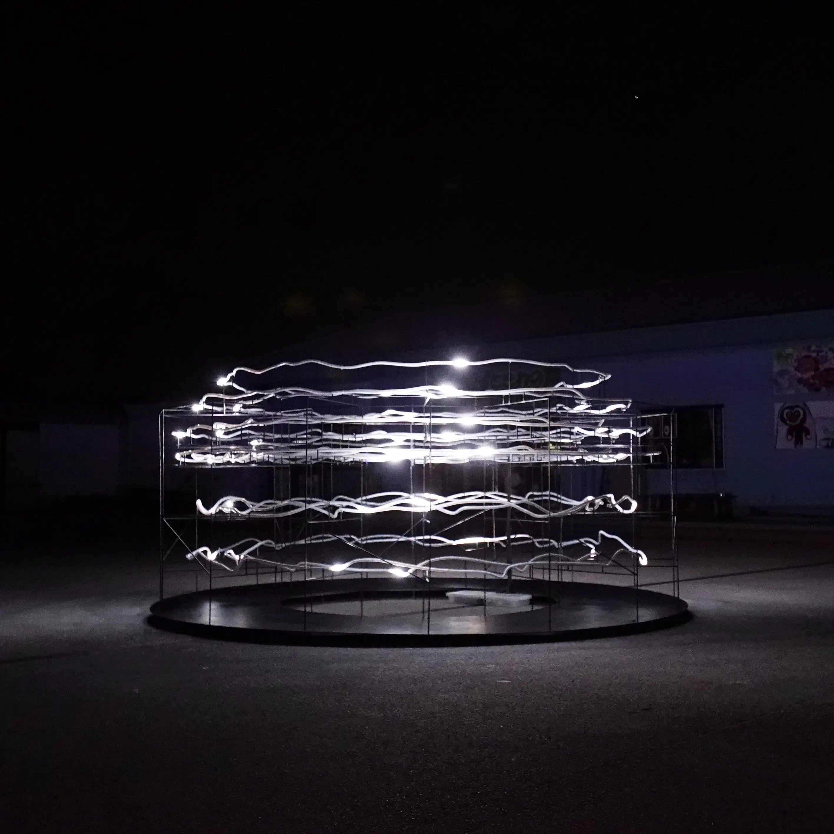 夜の遊園地をメディア アートで彩る 山口県宇部市の Tokiwa ファンタジア が目指すものとは 美術手帖 夜の遊園地をメディア アートで彩る 山口県宇部市の Tokiwa ファンタジア が目指すものとは 美術手帖