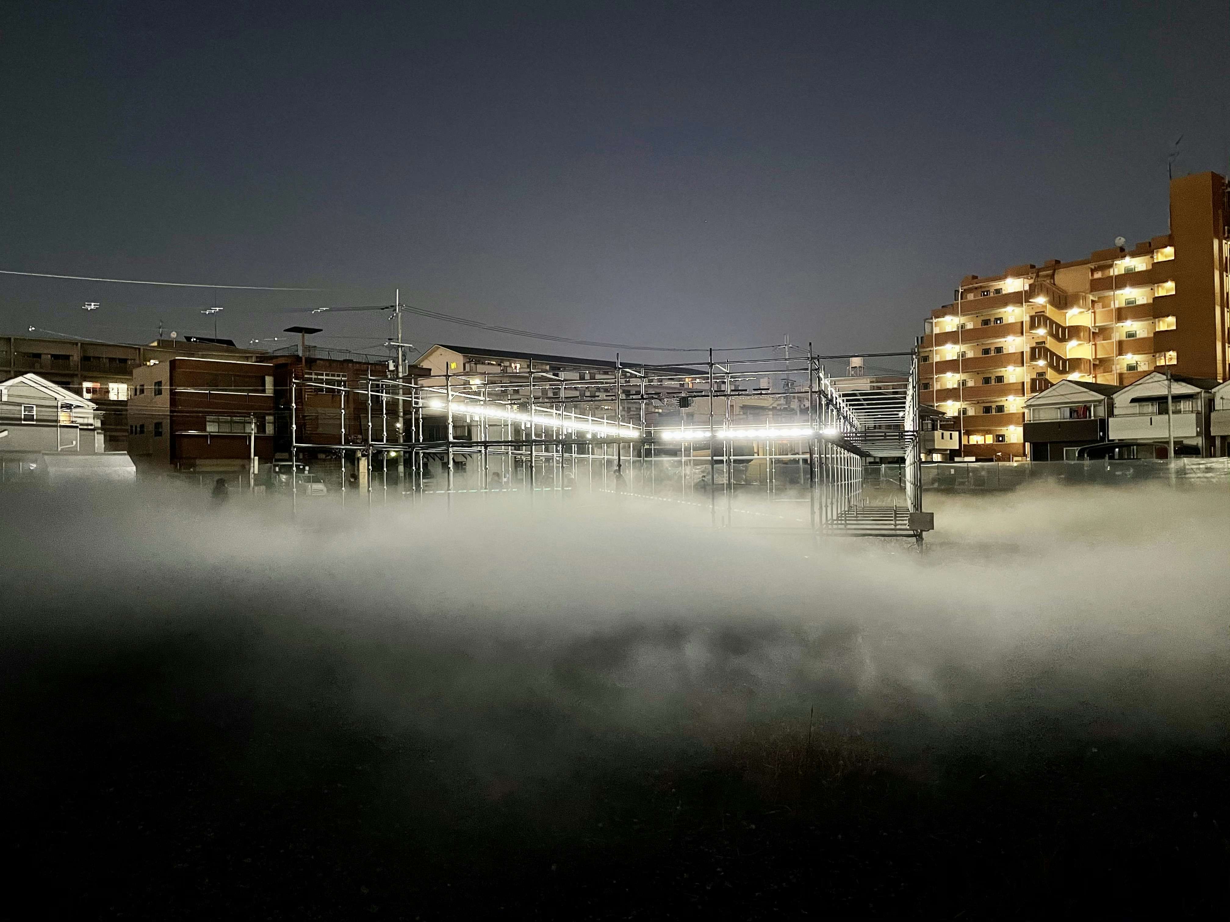 中谷芙二子と高谷史郎が見せる「霧の街のクロノトープ」。京都 