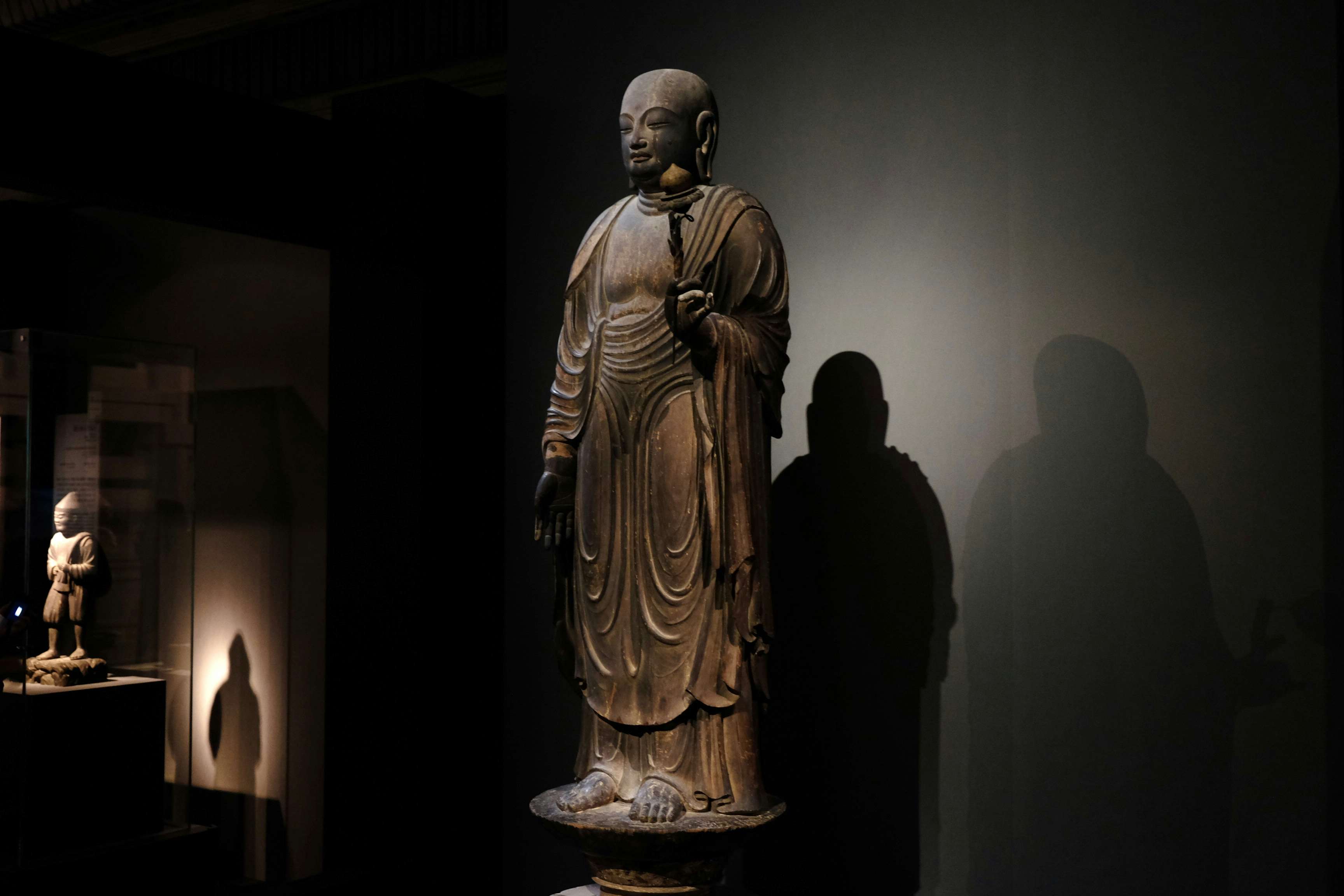 天平彫刻の名品が東京で初公開。特別展「国宝 聖林寺十一面観音 ―三輪 
