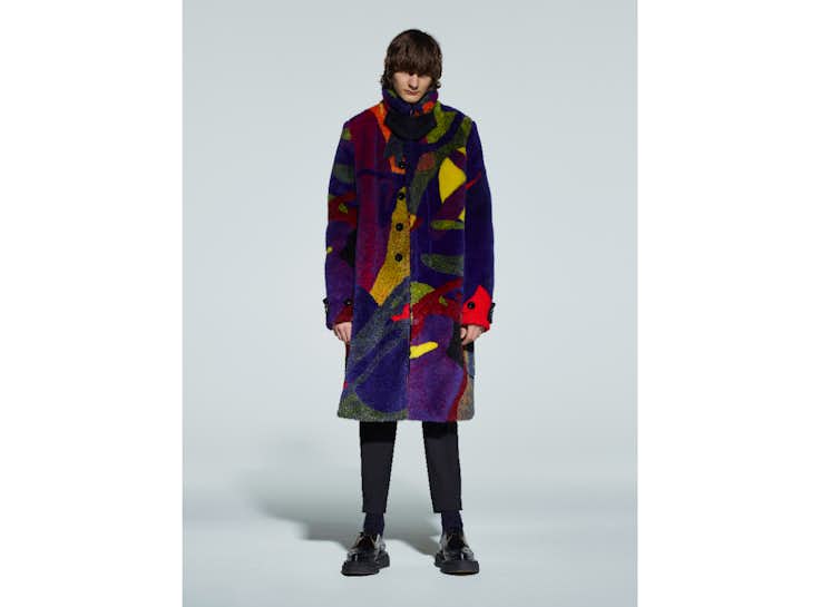 【美品】sacai × kaws コラボ マルチカラー キッズ サイズ2 sacaiがKAWSとのコラボレーションコレクションを発表。KAWSの