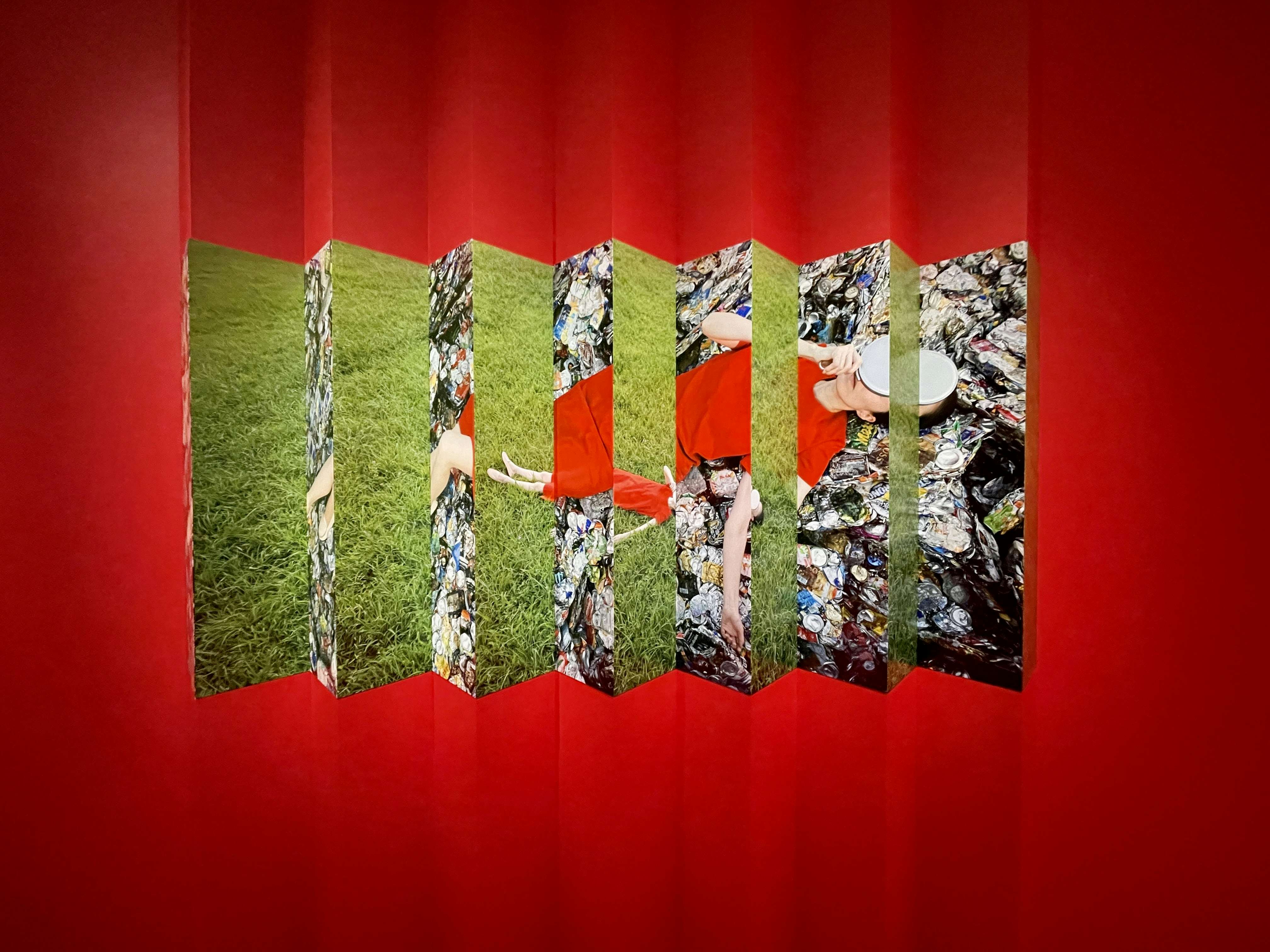 赤 から読み取るセルフポートレート 堀清英の個展 Red がシャネルで開幕 画像ギャラリー 3 10 美術手帖