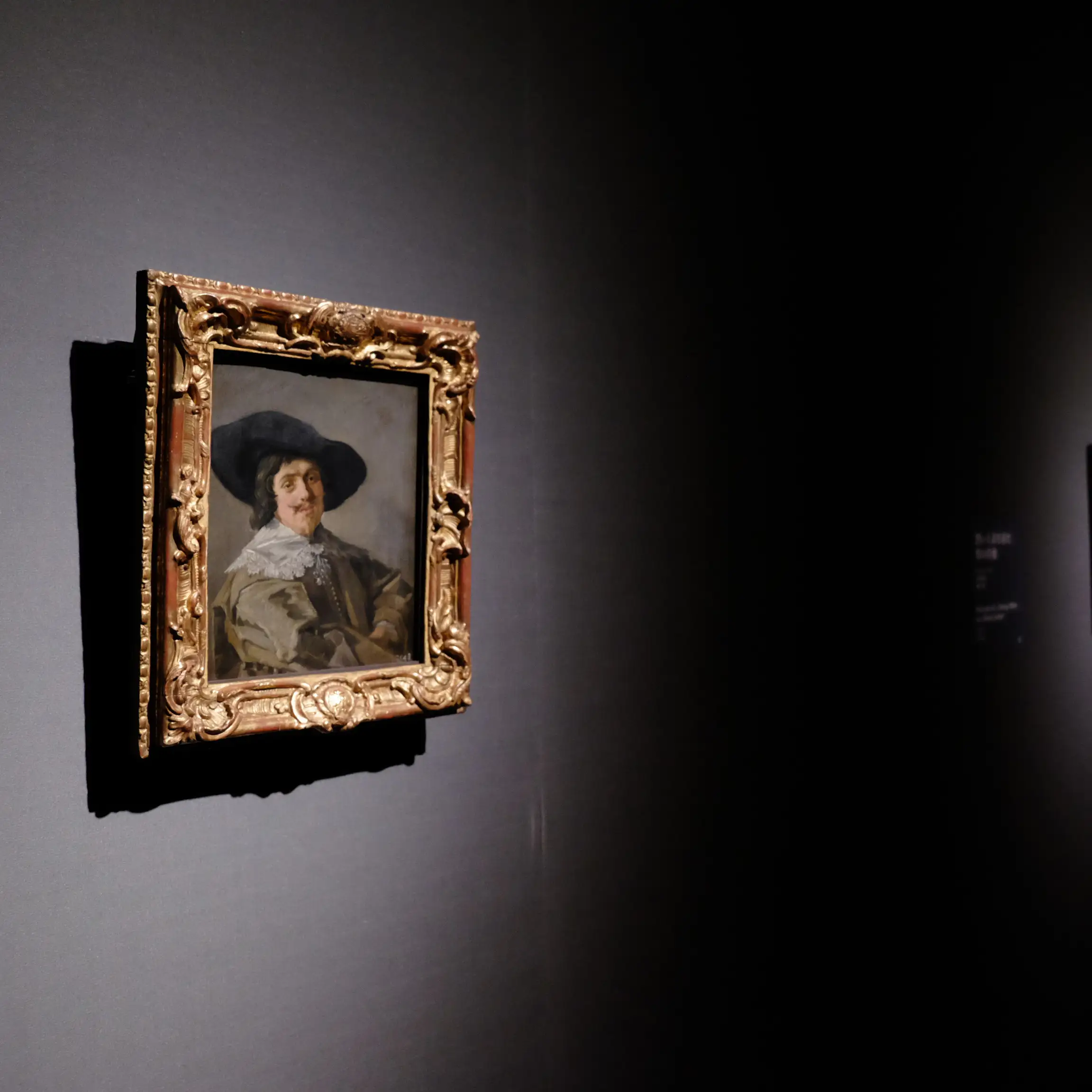 修復されたフェルメール 窓辺で手紙を読む女 が来日 東京都美術館で見る フェルメールと17世紀オランダ絵画展 美術手帖 修復されたフェルメール 窓辺で手紙を読む女 が来日 東京都美術館で見る フェルメールと17世紀オランダ絵画展 美術手帖