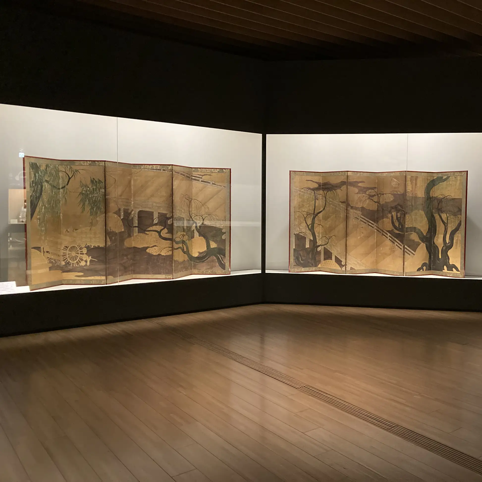 和歌と造形表現の関わりを追う展覧会「歌枕」が提案する、一歩踏み込む日本美術の愉しみ|美術手帖