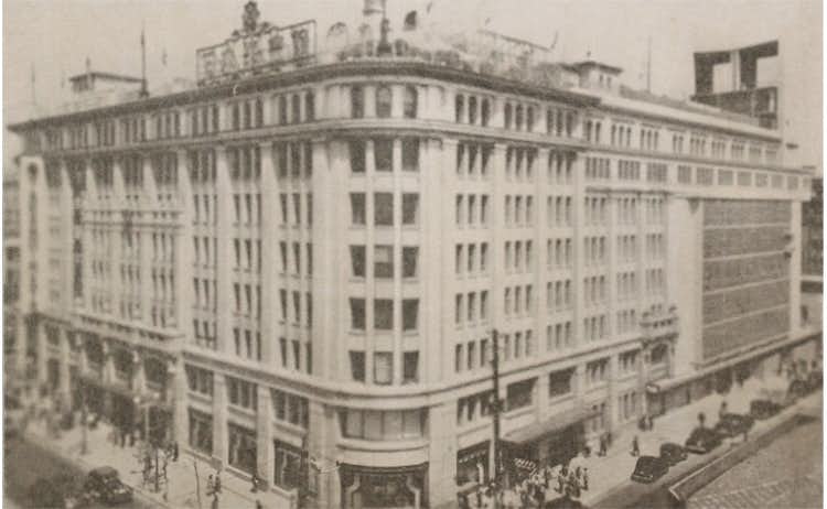 昭和の東京を描いた超絶技巧の水墨画 山口英紀インタビュー 画像ギャラリー 7 7 美術手帖 昭和の東京を描いた超絶技巧の水墨画 山口英紀インタビュー 画像ギャラリー 7 7 美術手帖