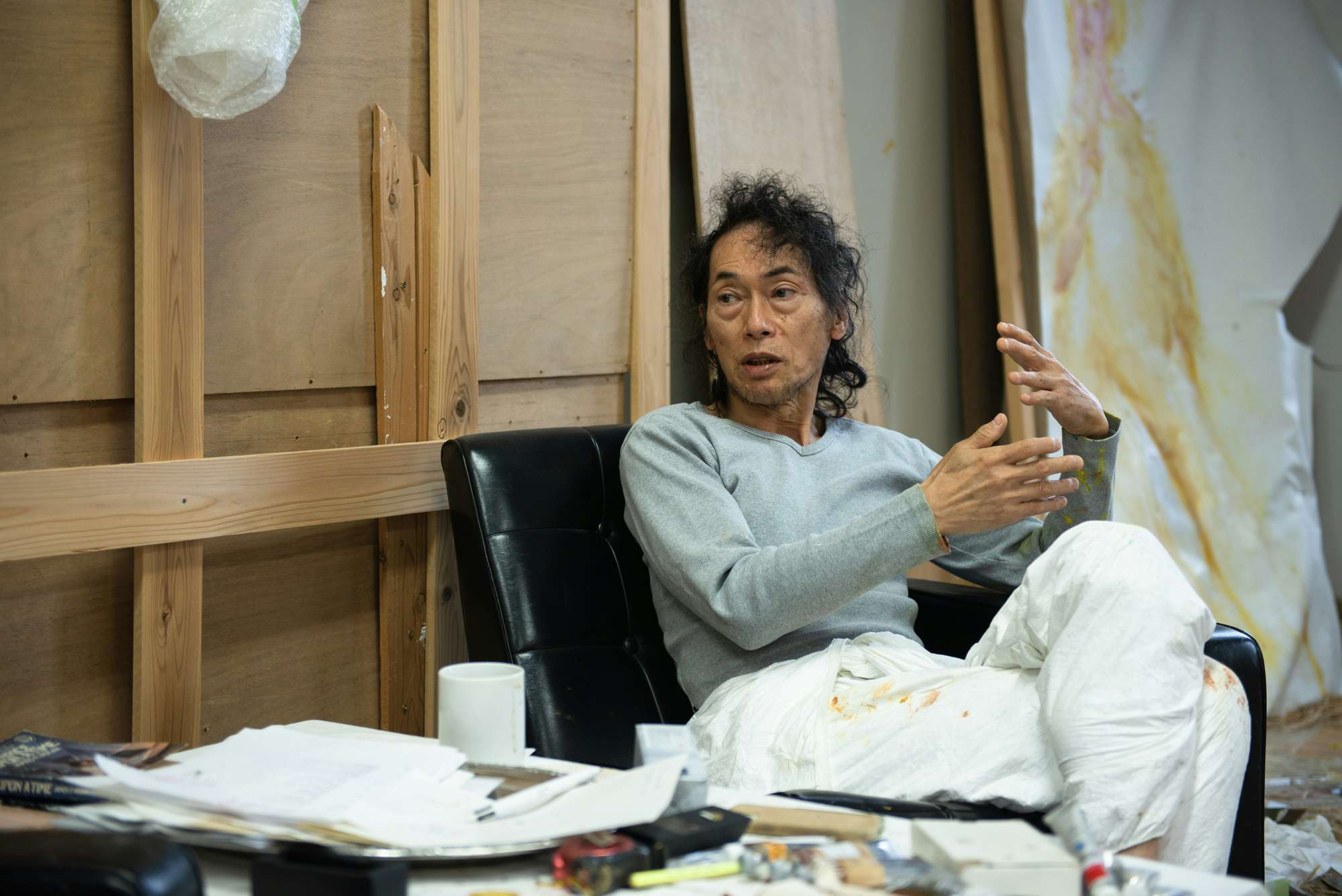 小林正人と鬼頭健吾。知己の二人が語る「二人展の特別感」|美術手帖