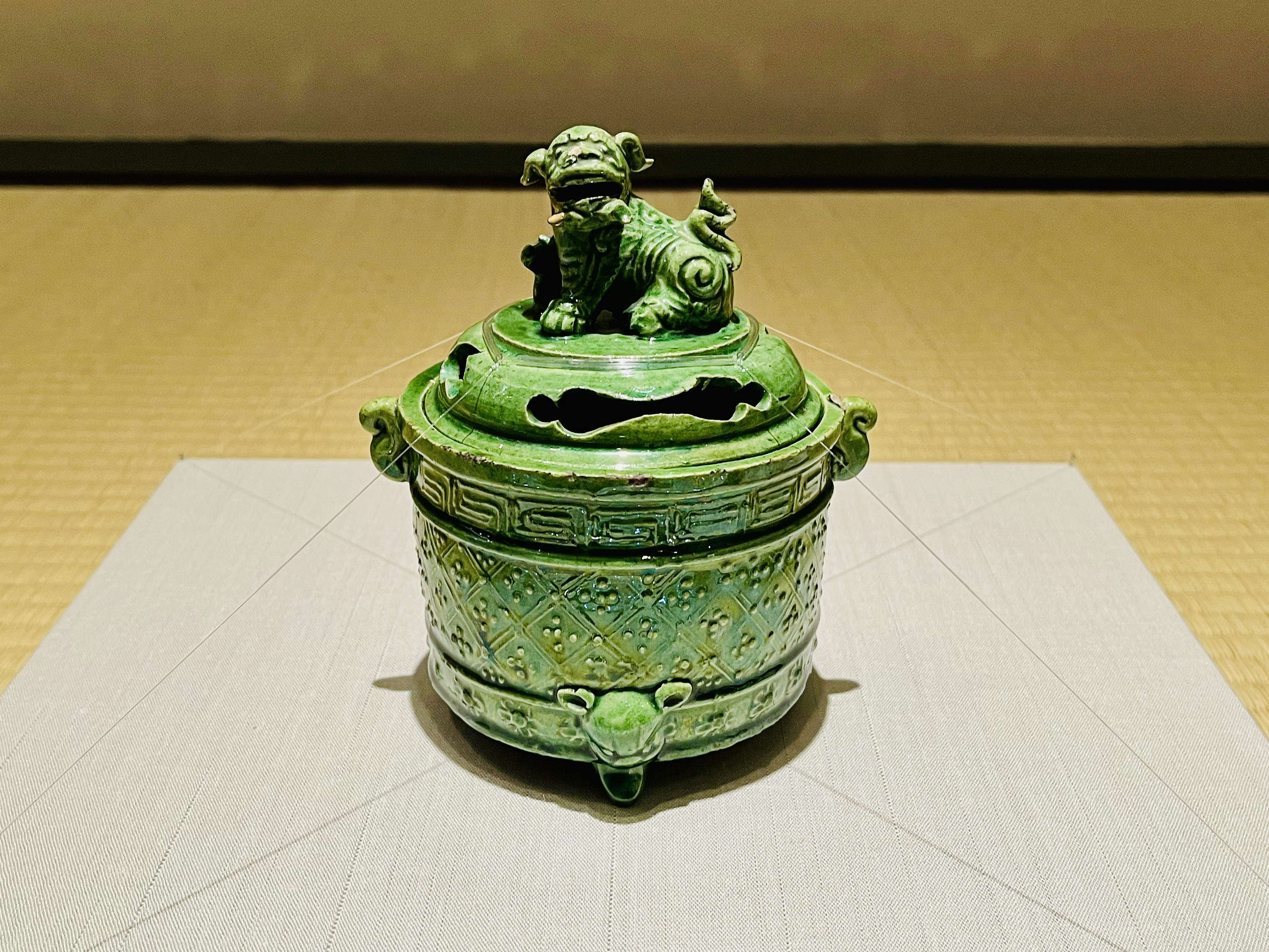 1000円スタート】中国美術 清代美術 康熙 瑠璃釉 霽藍釉 葵口 花台 景