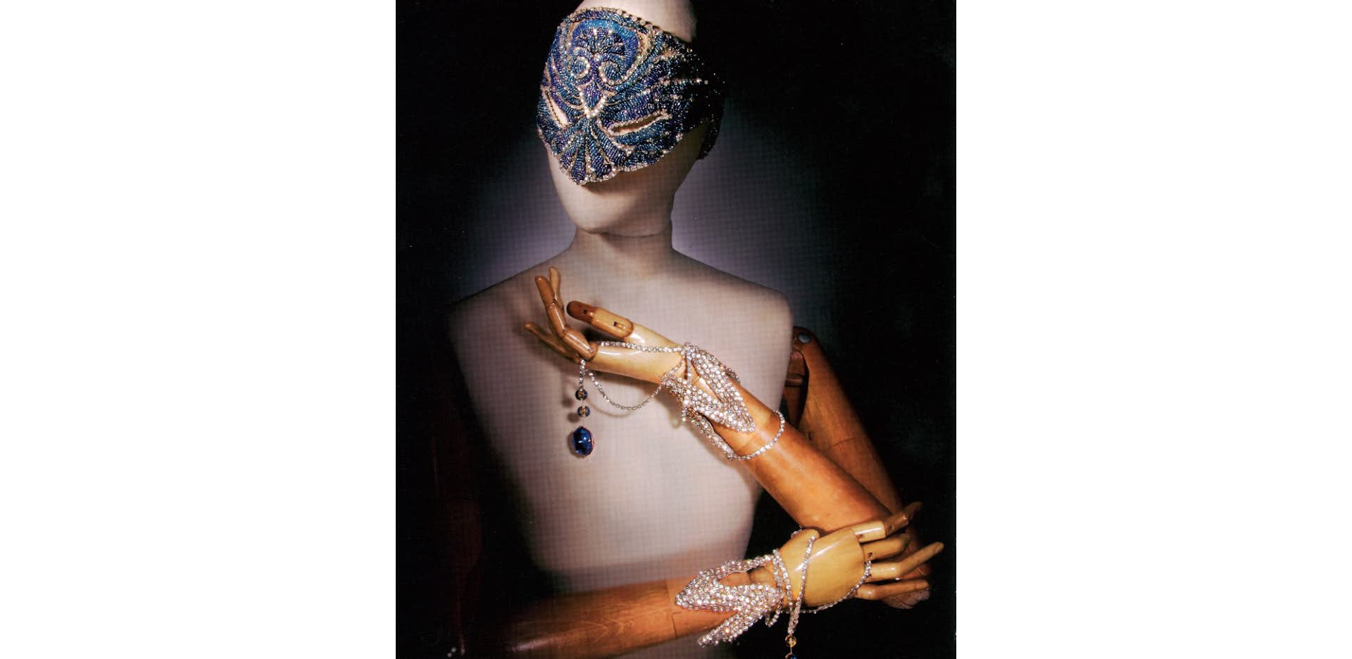 コスチュームジュエリー―美の変革者たち― シャネル、ディオール コスチュームジュエリー―美の変革者たち― シャネル、ディオール