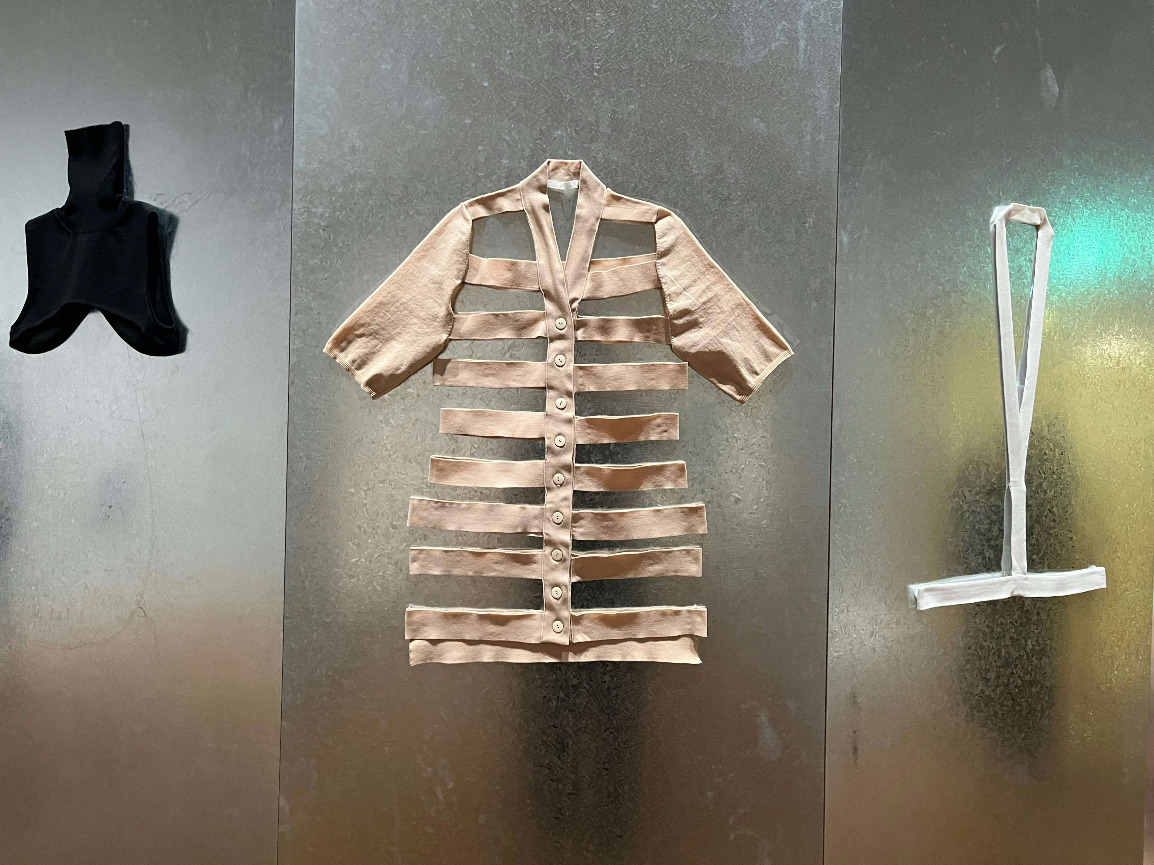LOVEファッション―私を着がえるとき」展（東京オペラシティ