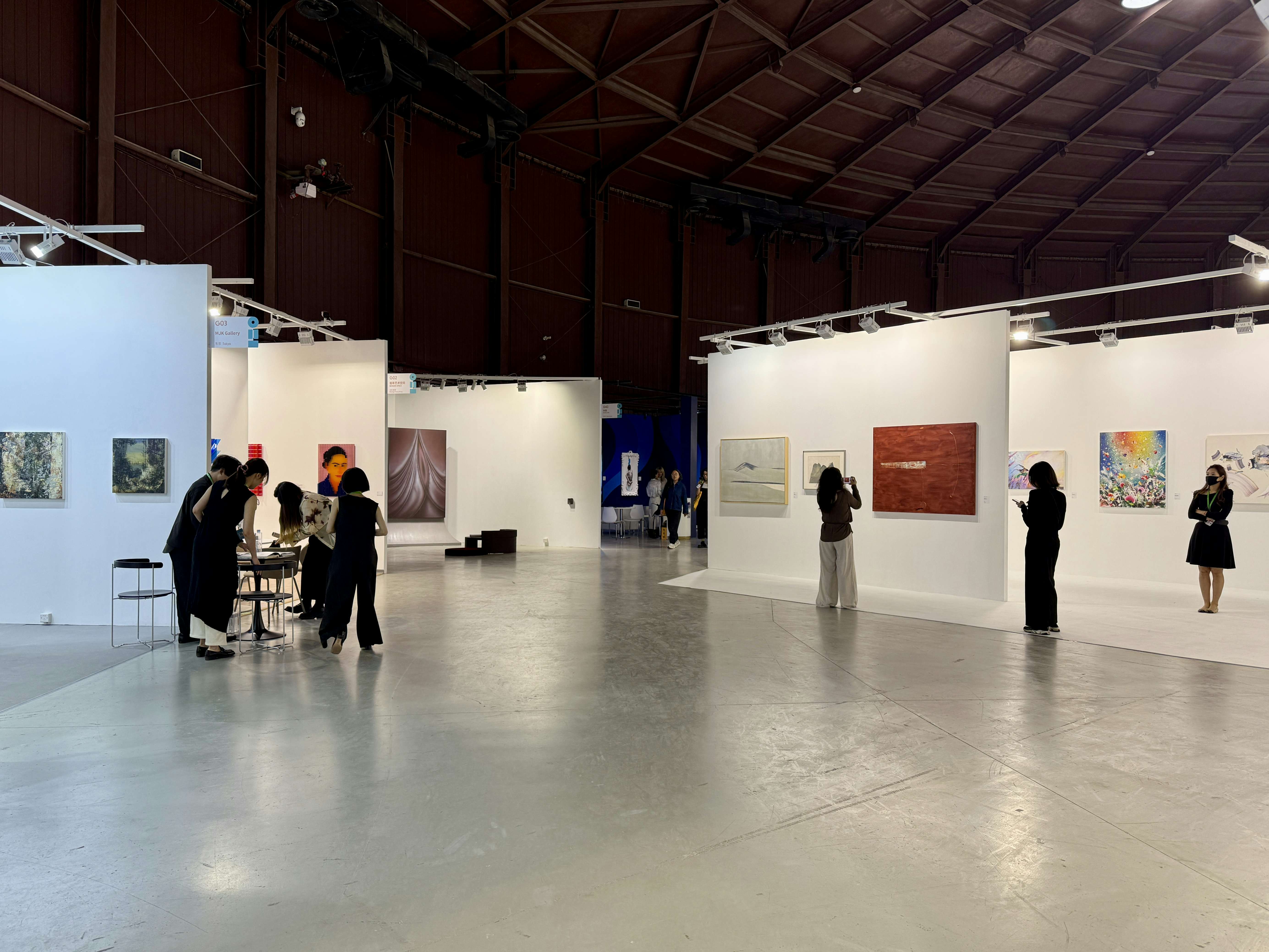 北京 アートフェスティバル 芸術 展示会 作品集 Beijing 2か国語