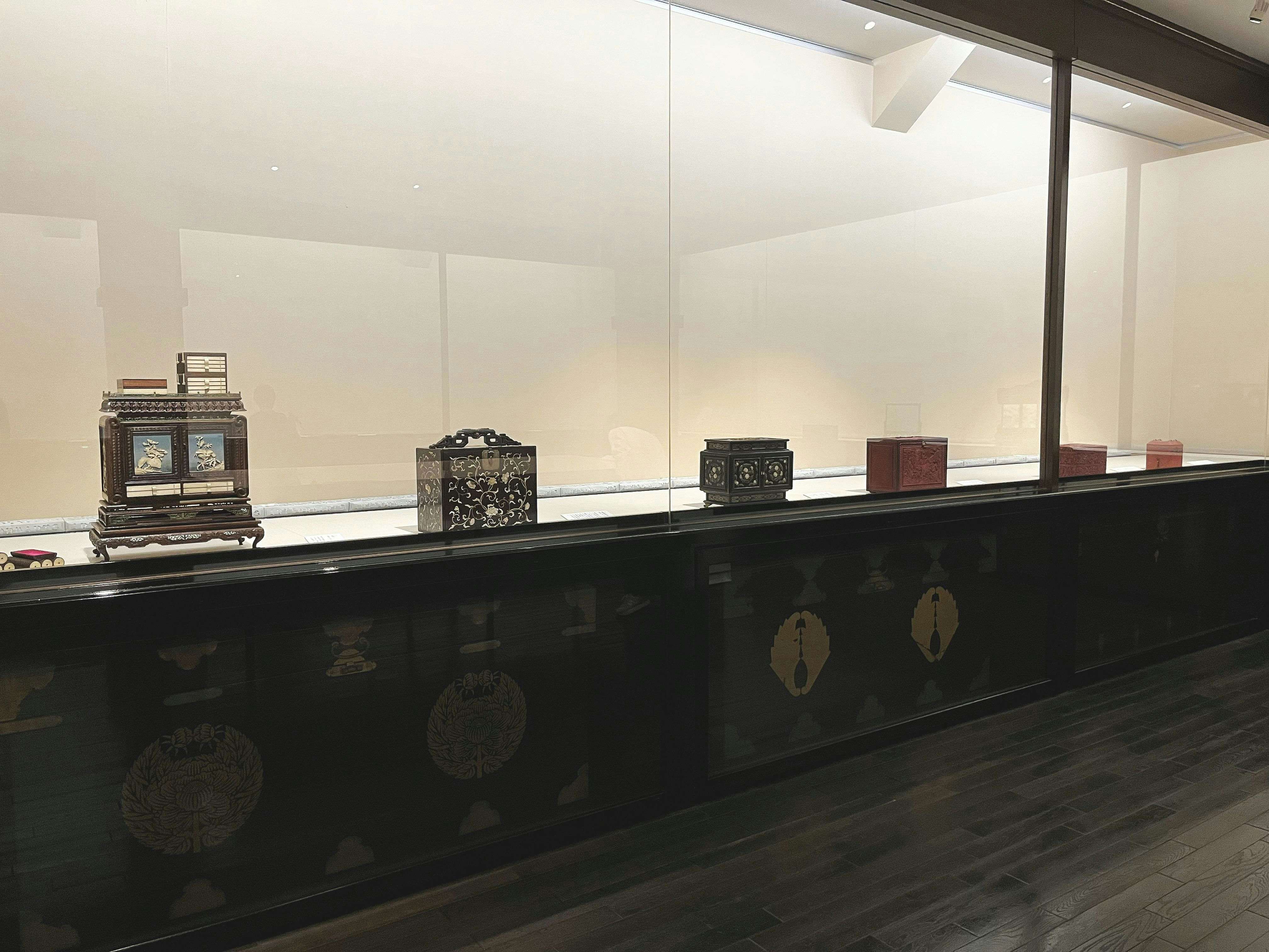 美術館級  桃山時代  織部  硯  古箱  箱書きあり 骨董  文房四宝 美術館級 桃山時代 織部 硯 古箱 箱書きあり 骨董 文房四宝