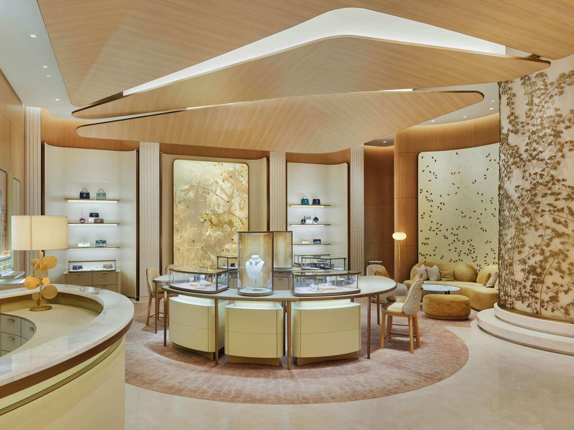 カルティエ 銀座4丁目ブティックがオープン。日本初の