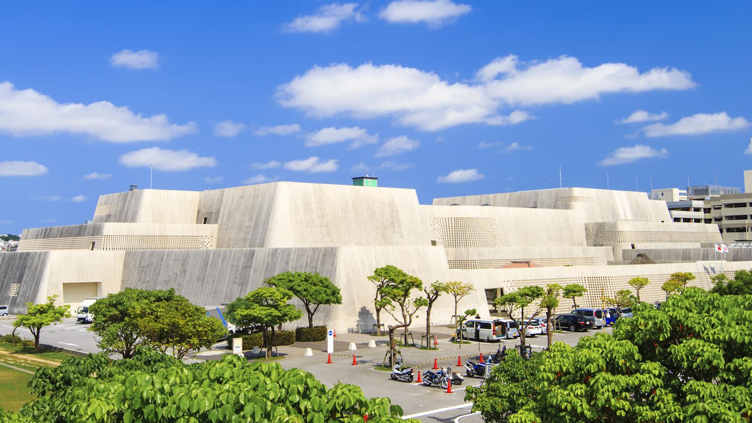 沖縄県立博物館 美術館 美術手帖 沖縄県立博物館 美術館 美術手帖