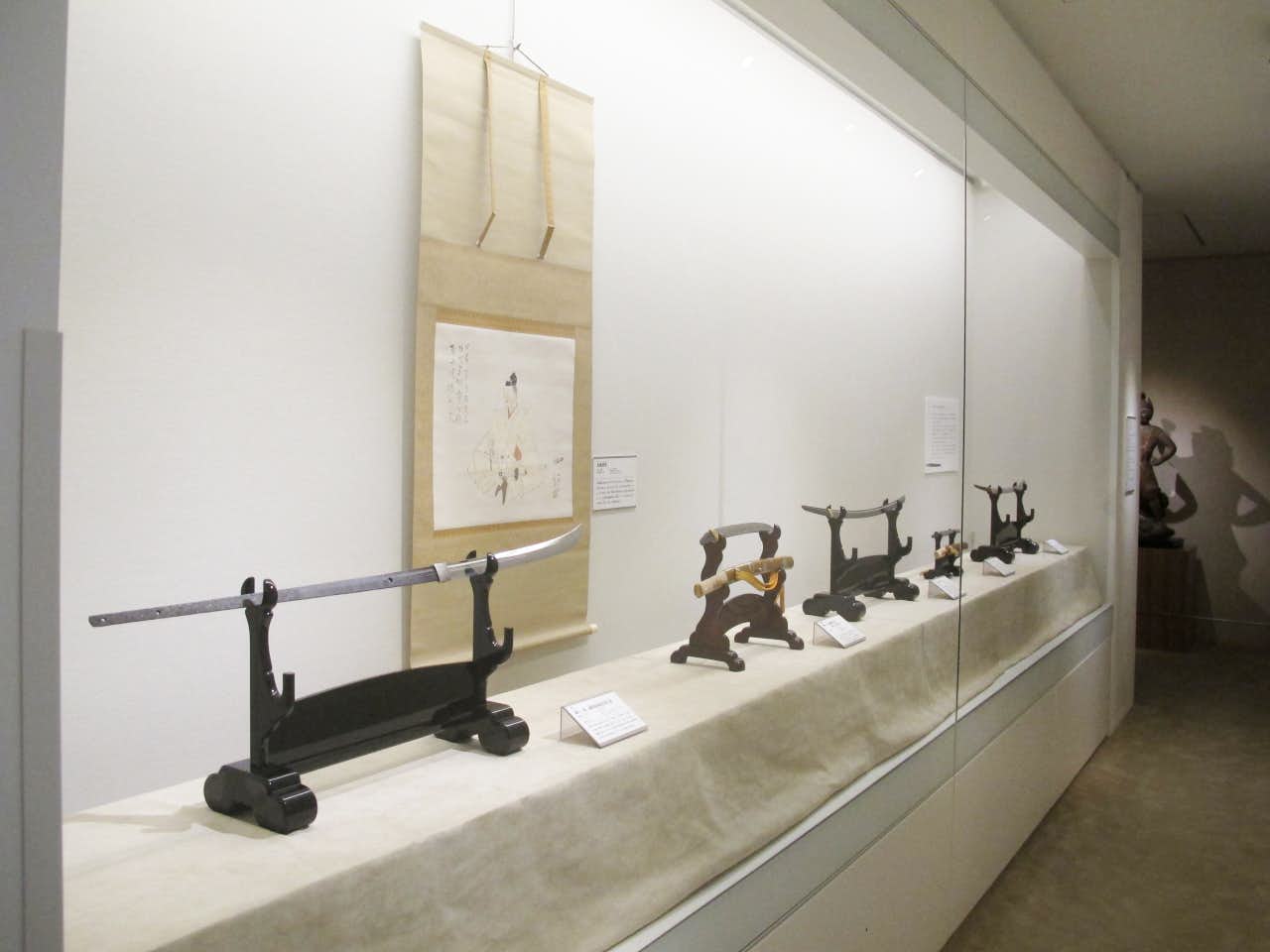 虎徹と清麿(佐野美術館創立40周年記念特別展) 虎徹と清麿(佐野美術館創立40周年記念特別展) - メルカリ