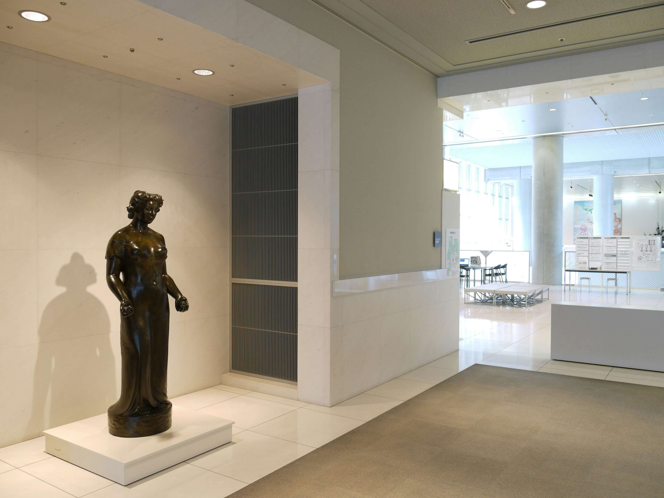 徳島県立近代美術館 美術手帖