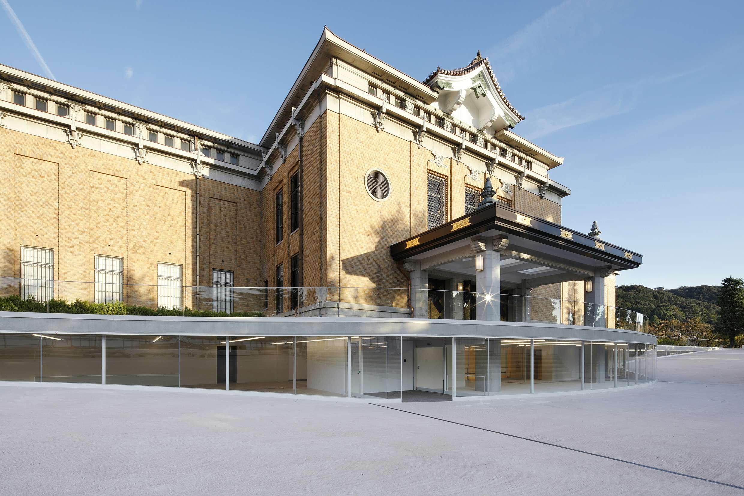 京都市京セラ美術館｜美術手帖