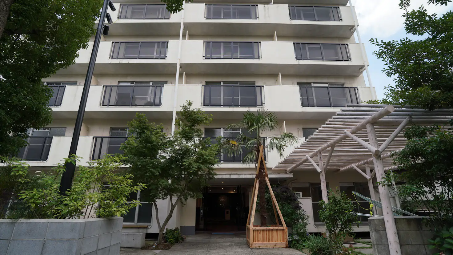 The 5th Floor 美術手帖 The 5th Floor 美術手帖